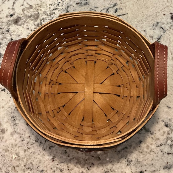 Set of Two 1997 Longaberger Button Handwoven Baskets - Picture 3 of 7